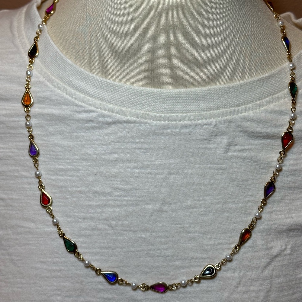 Multicolored with faux pearls necklace